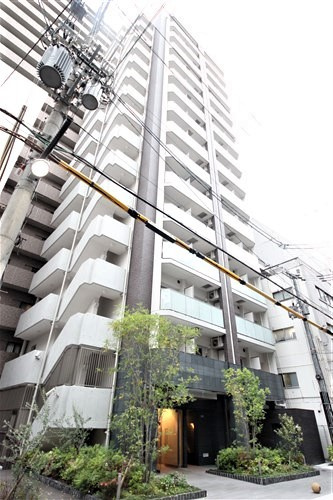 ライブカーサ本町