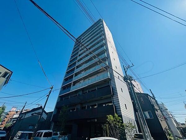 ワールドアイ梅田WEST