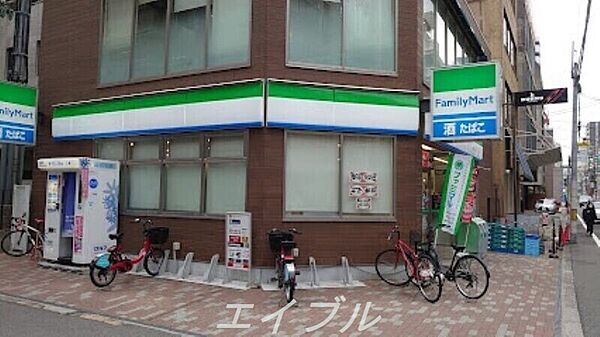 ファミリーマート博労町一丁目店 464m