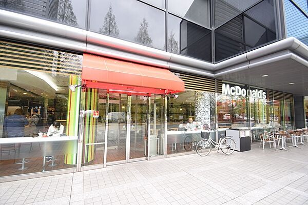 【ファーストフード】マクドナルドアイ・エム・ピービル店まで1797ｍ