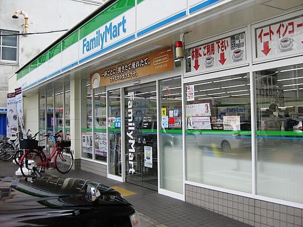 【コンビニエンスストア】ファミリーマート海老江一丁目店まで633ｍ