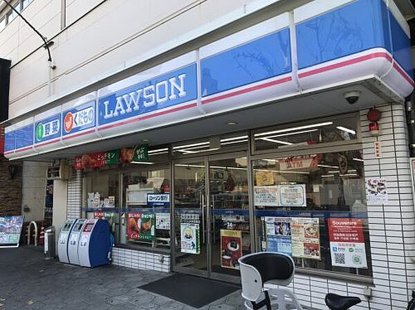 【コンビニエンスストア】ローソン JR今宮駅店まで815ｍ
