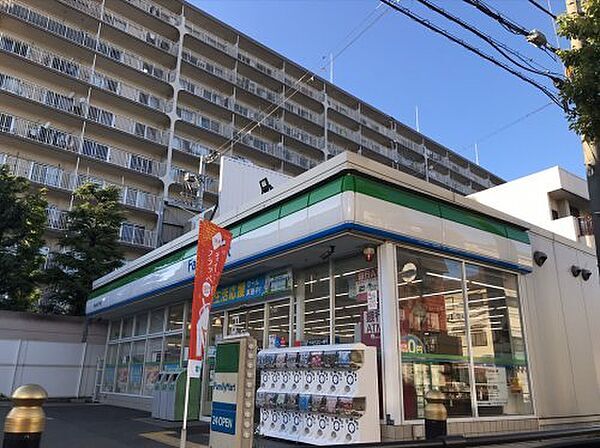 【コンビニエンスストア】ファミリーマート 西淀川佃三丁目店まで369ｍ