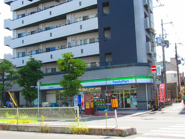 【コンビニエンスストア】ファミリーマート西成区役所前店まで164ｍ