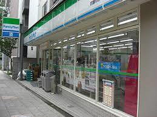 ファミリーマート釣鐘町店 191m