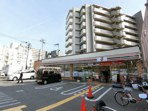 【コンビニエンスストア】セブンイレブン 吹田豊二店まで324ｍ