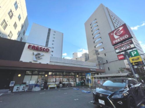 【スーパー】FRESCO(フレスコ) 江坂店まで519ｍ