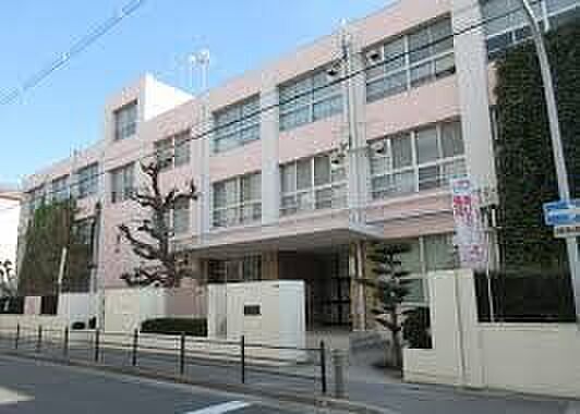 大阪市立宝栄小学校 徒歩7分。 510m