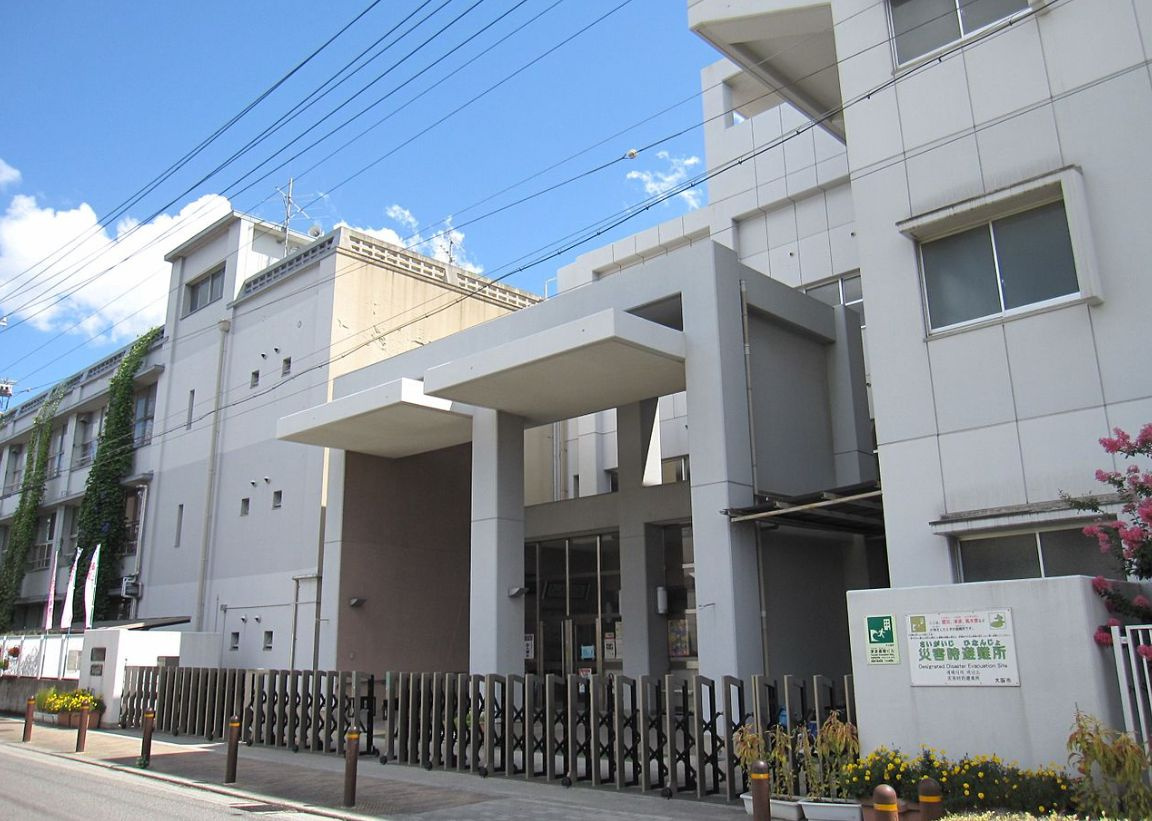 【小学校】八幡屋小学校まで380ｍ